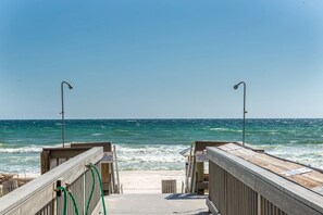 On the beach - BeachFRONT~2 Pools~Wine Fridge~2 Hot Tubs~Sunrise Beach 903 (Panama City)