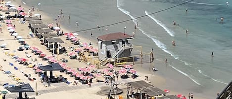 Na praia