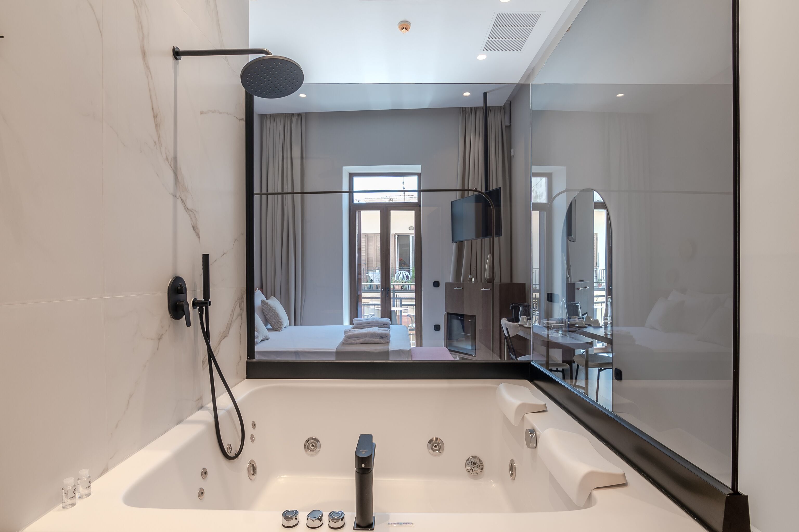 Superior-Suite, Stadtblick (Indoor Jetted Tub) | Whirlwanne
