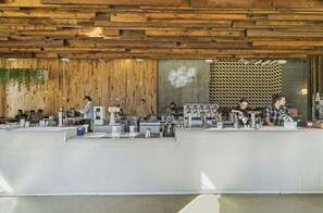 Bar (en la propiedad)