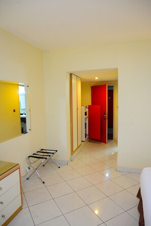 Classic Single Room | Individually decorated, individually furnished, desk, laptop workspace