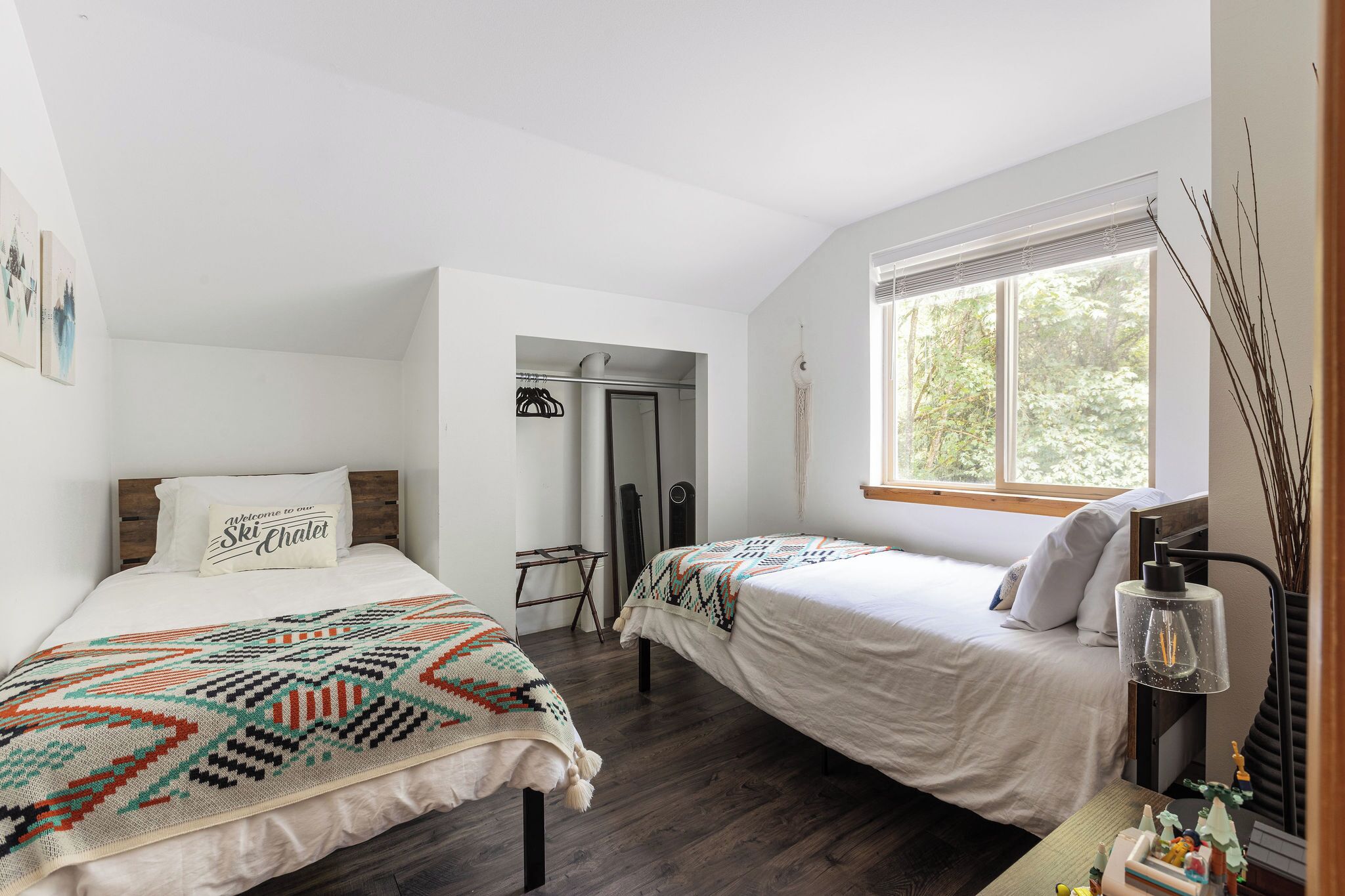 3 多间卧室、熨斗/熨衣板、WiFi、床单