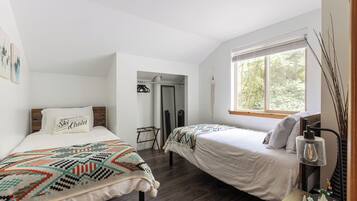 3 多间卧室、熨斗/熨衣板、WiFi、床单