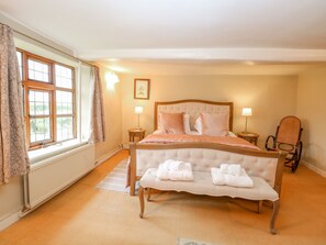 Cottage | Interior