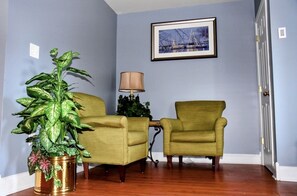 Interior - Cozy Townhouse near Baltimore Raven’s stadium, Horseshoe casino and Inner harbor (Baltimore)