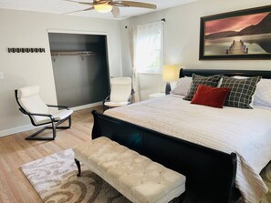 5 camere, una scrivania, ferro/asse da stiro, culla da viaggio