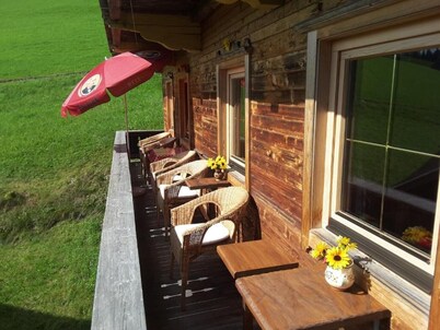 Steinwandhütte - Comfort hut in a dream location at 1200m