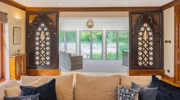 Télévision, espaces bureaux