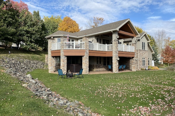 Abundant outdoor space to enjoy the views. Located on a quiet dead end street.