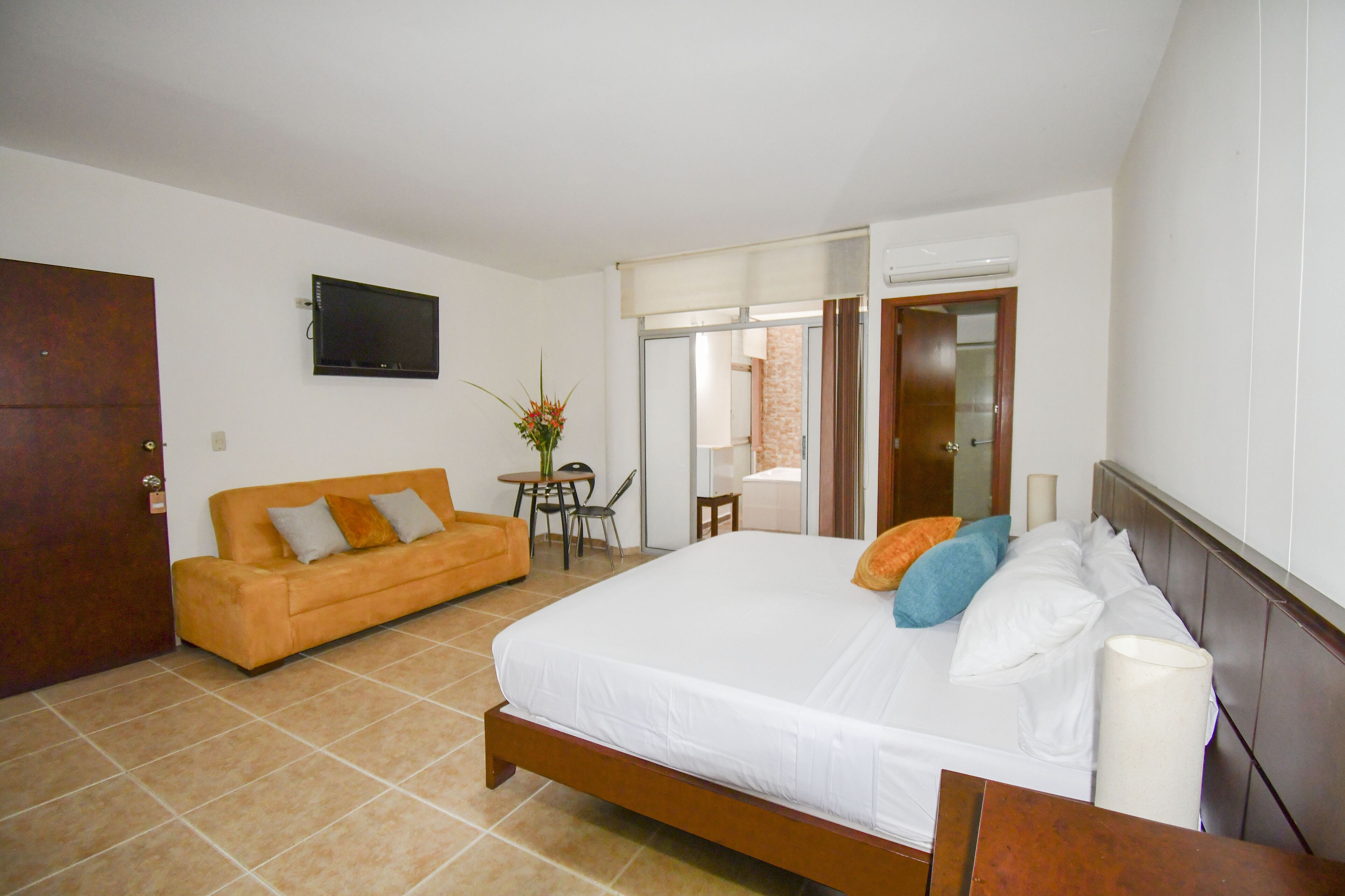 Photo - Hotel Mónaco Armenia