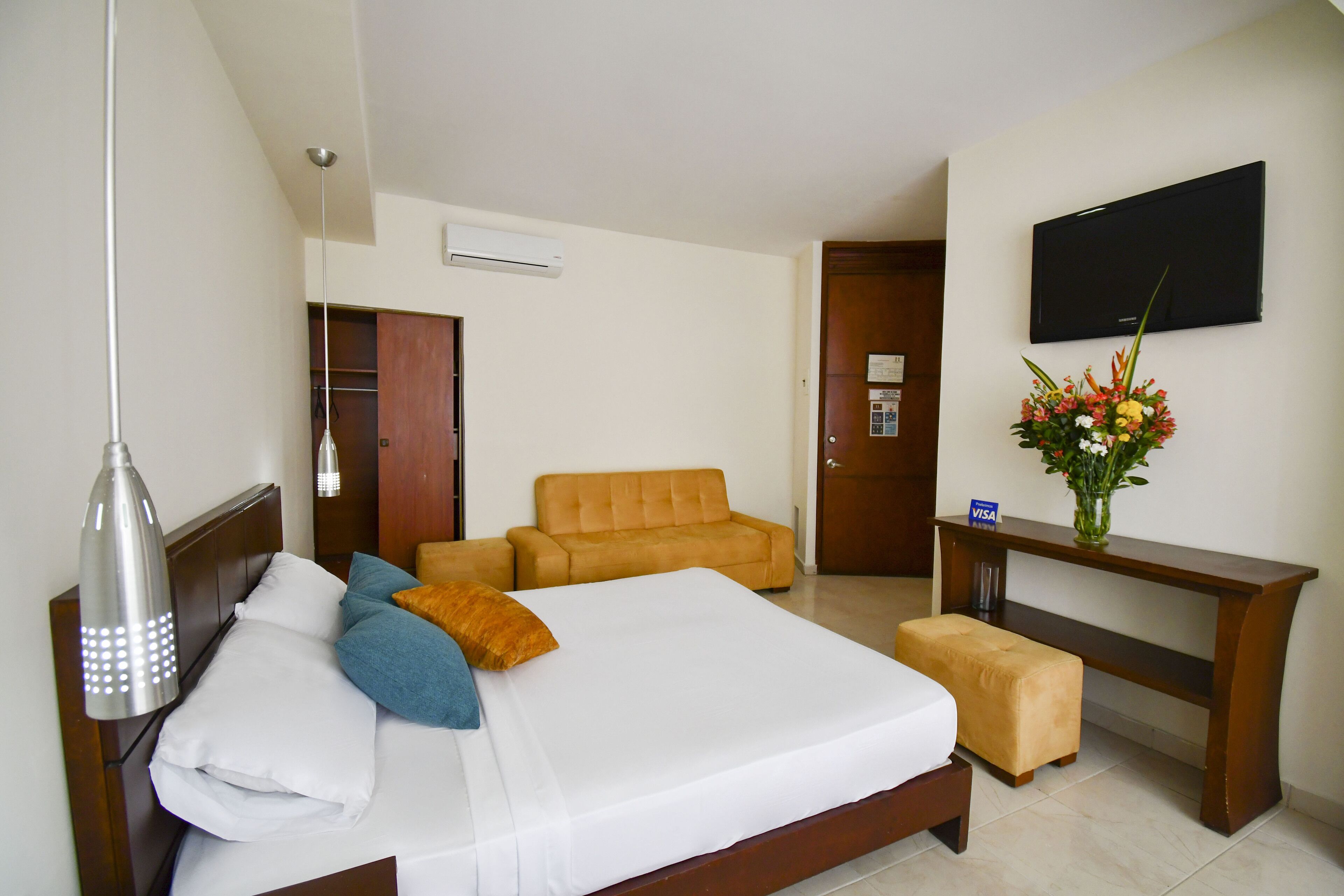 Photo - Hotel Mónaco Armenia