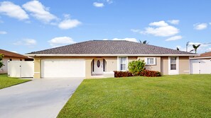 Exterior - Heated Pool Home on a Canal (Cape Coral)