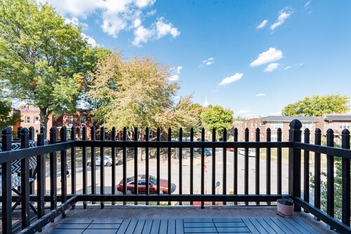 3 King Beds/Charm in Historic STL by StayStlouis