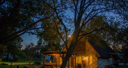 The NEST | Unique A-Frame Home | KING BED