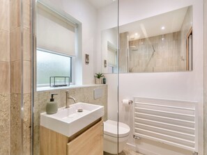 Towels - Victoria's Retreat - UK41475 (Lincoln)