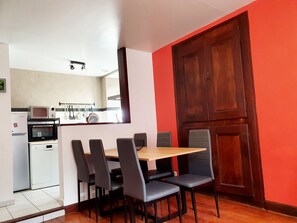 Dining - La petite ruelle Size L (Arreau)