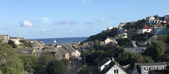 Sea View House in Cornwall Fishing Village