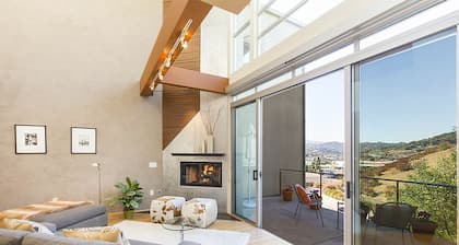 Ultra modern loft with 3-floor sunlight, 15 min from GGbridge