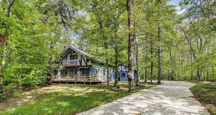 Pet-Friendly Gem: Hike, Fish & Golf in Gaylord