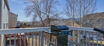 Family Retreat 5 Min to USAFA with Mtn Views