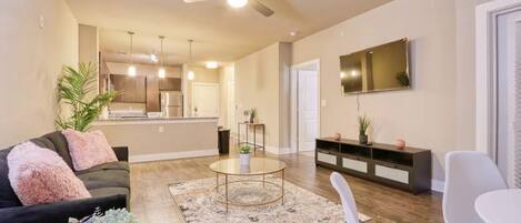 Televisión y oficina