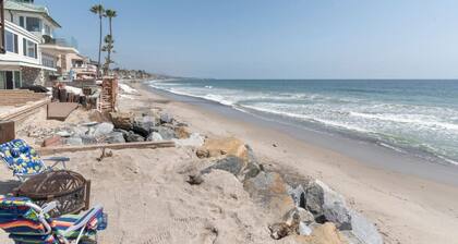 Downstairs Beachhouse · Dana Point Beach House -Whale Rock House