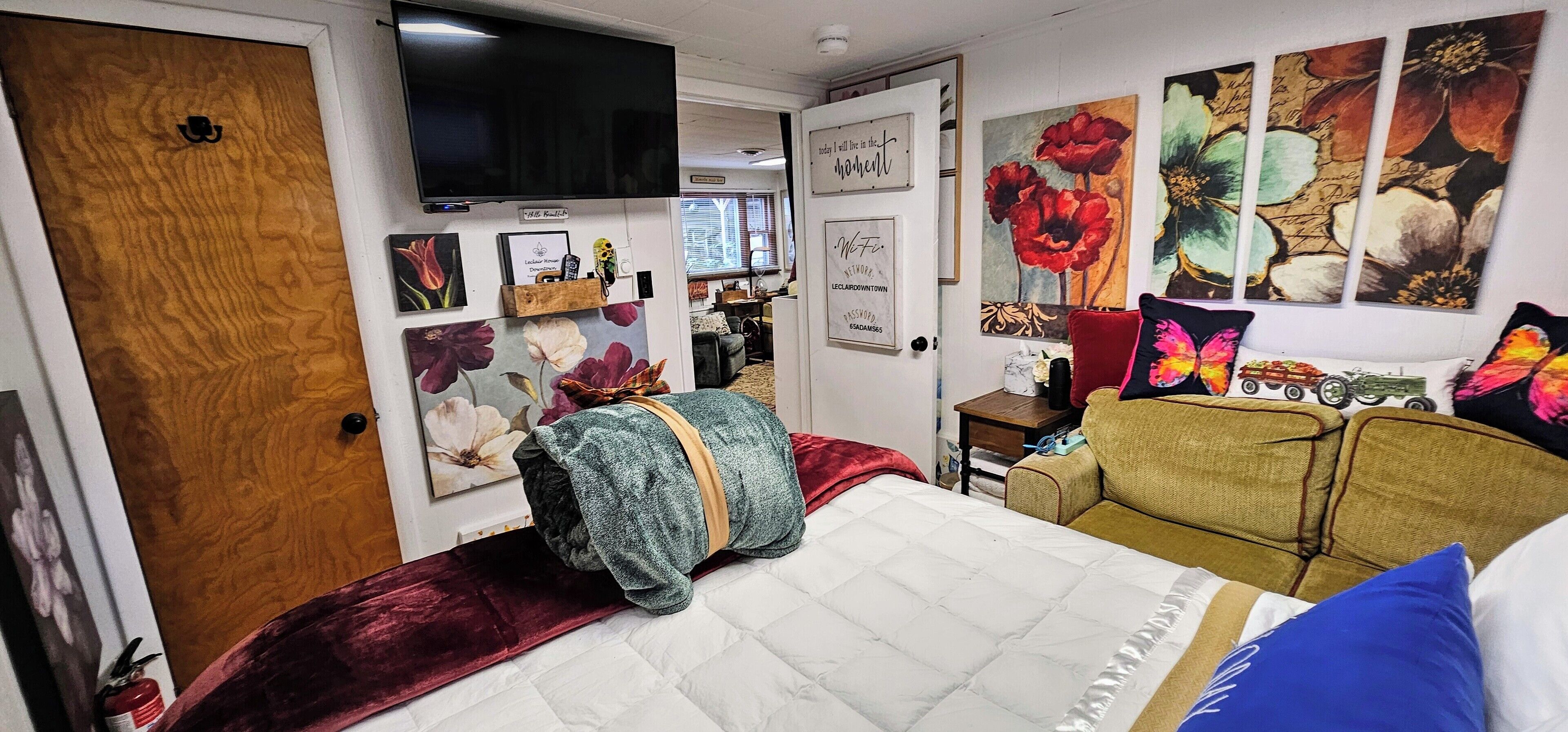 2 bedrooms, iron/ironing board, free WiFi, bed sheets