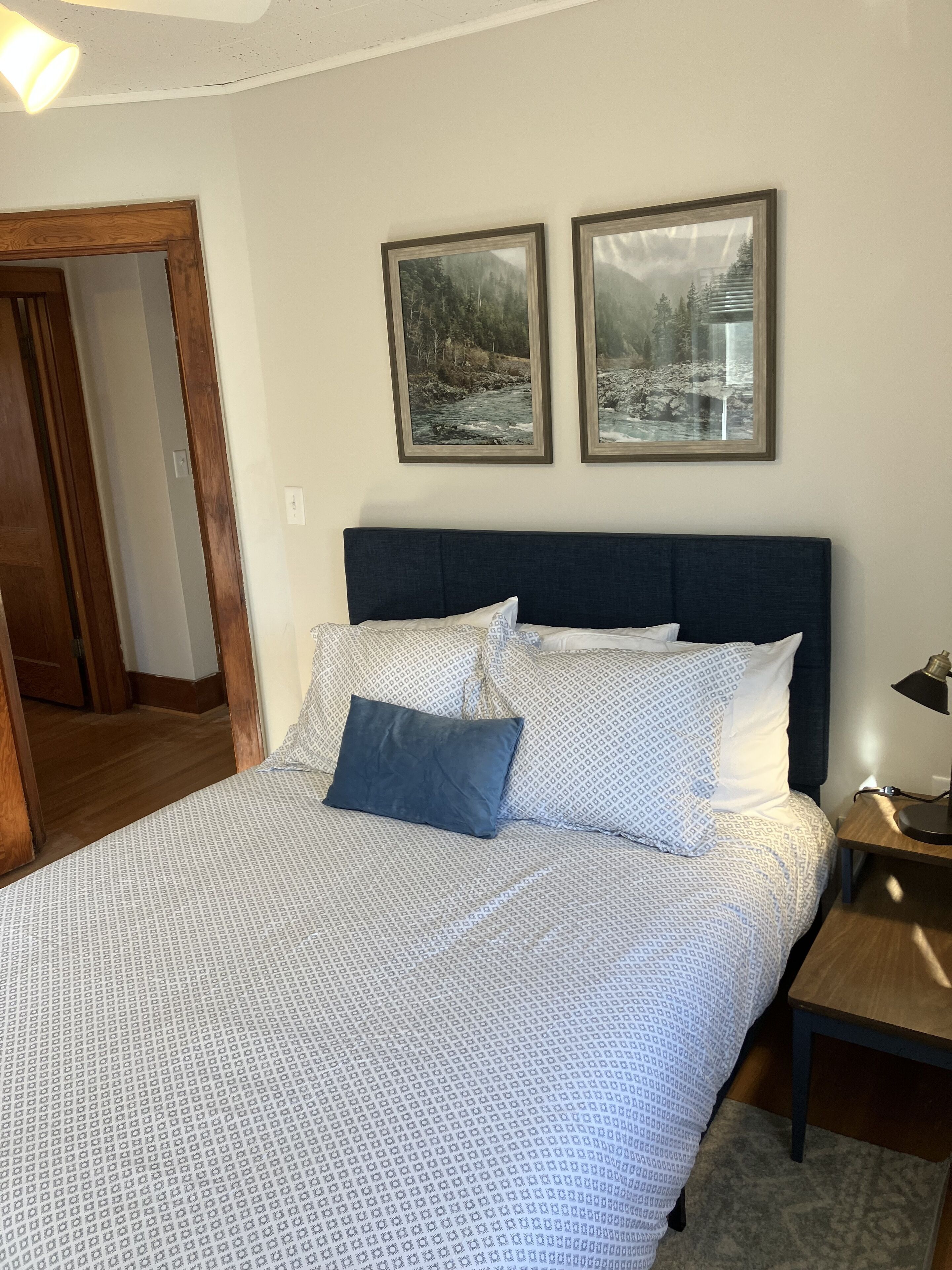 4 bedrooms, iron/ironing board, travel crib, free WiFi