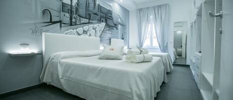 2 Schlafzimmer, Zimmersafe, Schreibtisch, Bügeleisen/Bügelbrett