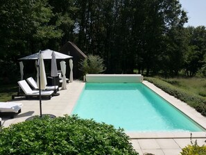 Outdoor pool, a heated pool - Serene Countryside Villa, Private Heated Pool, within walking distance of Cazals (Cazals)