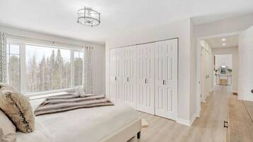 4 chambres, lit parapluie, Wi-Fi gratuit, draps fournis