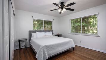 4 chambres, bureau, fer et planche à repasser, Wi-Fi gratuit