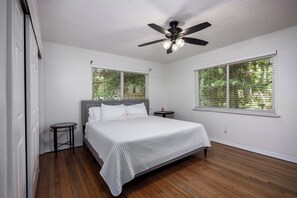 4 عدّة غرف نوم ومكتب ومكواة/لوح كي وواي فاي مجانًا