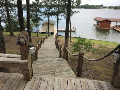 Lakehouse Getaway!
