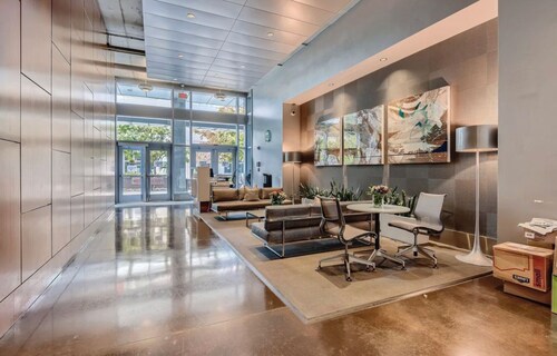 Luxury condo, 240 degree views of Portland and hills.