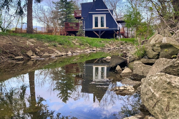 View of 517-519 College Street duplex from bridge over College Street