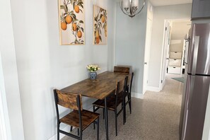 تناول الطعام