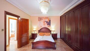 9 bedrooms, iron/ironing board, travel crib, WiFi