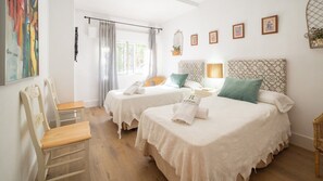 9 bedrooms, iron/ironing board, travel cot, WiFi - Finca Real de Niebla by Ruralidays (Huelva)