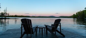 Sunrise Cove Lodge- Lakefront with Dock and Canoes/Kayaks!
