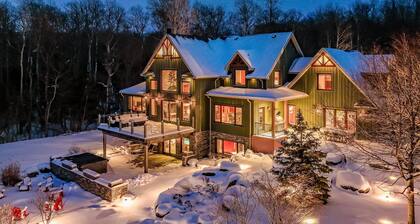 Expansive 6bed 5bath Chalet in The Blue Mountains! Hot Tub!