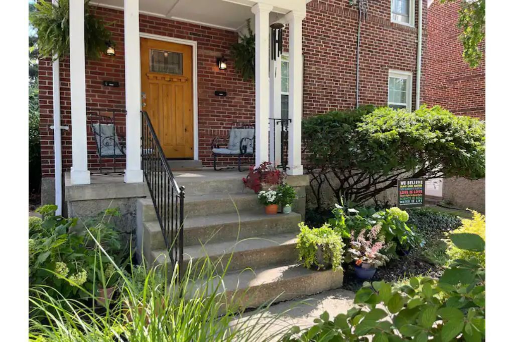 Quiet & Private Flat in College Hill 15 min to Downtown 