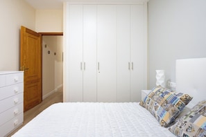 3 bedrooms, iron/ironing board, WiFi, bed sheets - Home2Book Charming Apartment Puertito de Güímar (Puertito de Güímar)