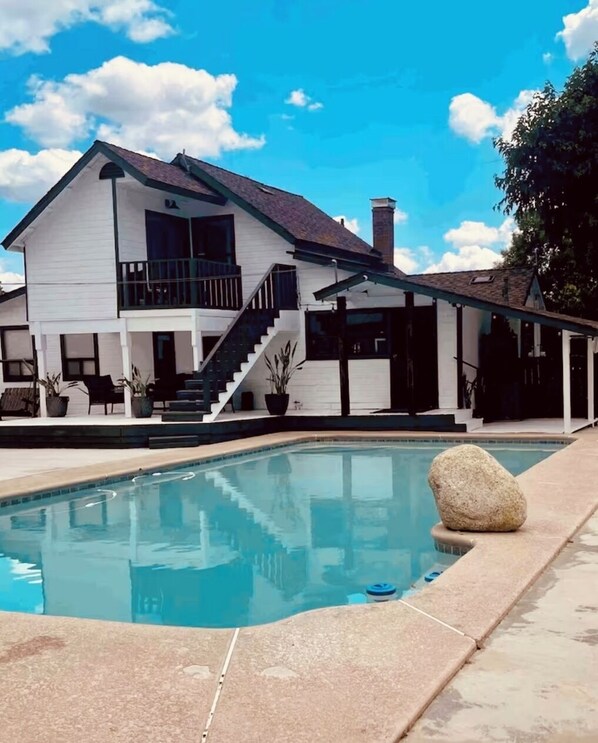 Piscine extérieure