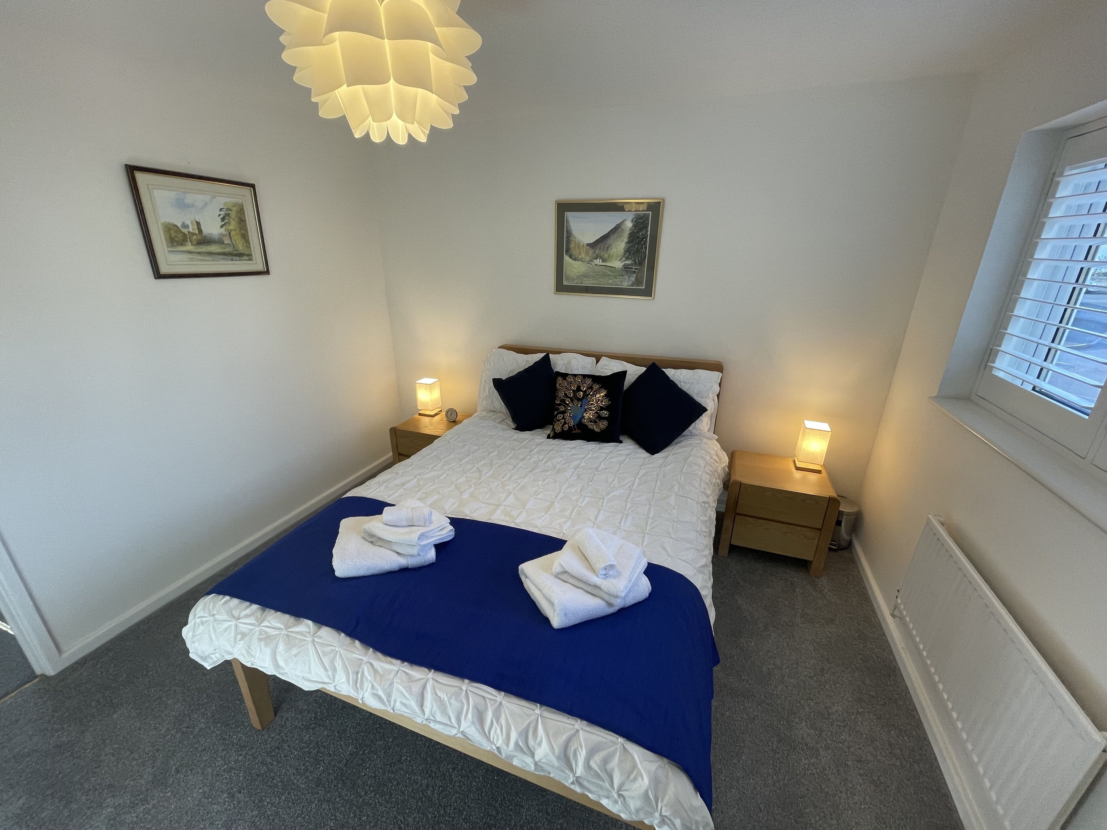 2 bedrooms, iron/ironing board, free WiFi