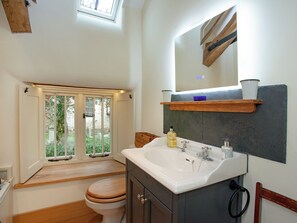 Towels - 2 bedroom accommodation in East Worlington, near Witheridge (East Worlington, near Witheridge)