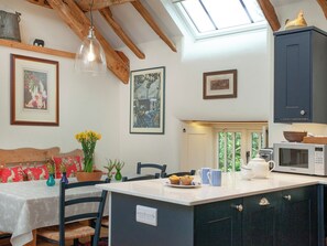 Dining - 2 bedroom accommodation in East Worlington, near Witheridge (East Worlington, near Witheridge)