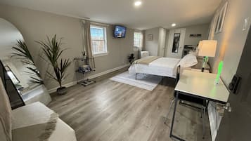 1 Schlafzimmer, Schreibtisch, Bügeleisen/Bügelbrett, kostenloses WLAN