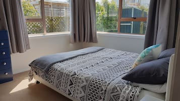 2 bedrooms, desk, iron/ironing board, travel crib