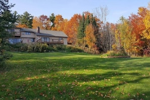 Exterior - Bayfield Island View Lodging "Sevona Suite" on Lake Superior with Best Lake view (Bayfield)
